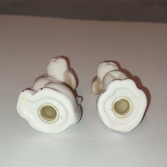 Dogs Puppies Salt Pepper Shakers S&P Shaker Set Porcelain Cottage Core Vintage - Picture 8 of 9